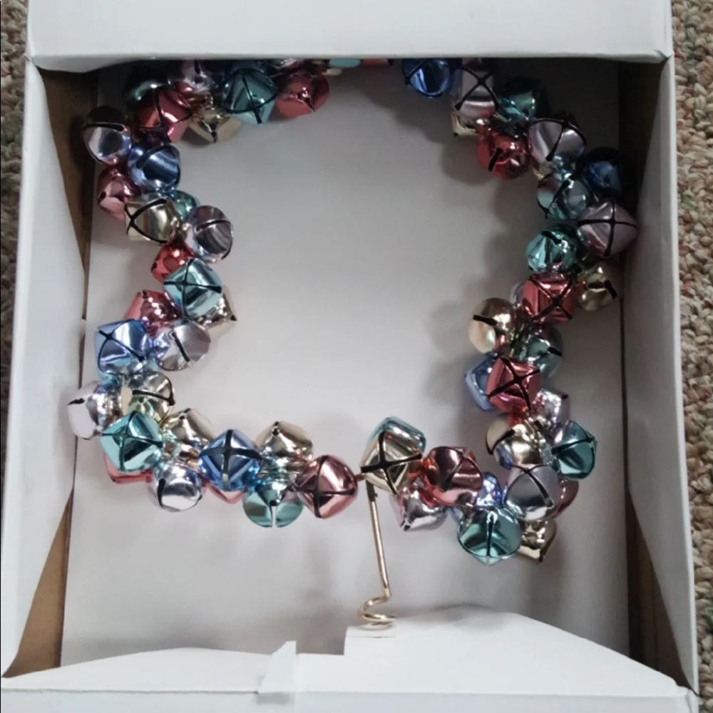 COPY - NWT Lc Lauren Conrad bell tree topper